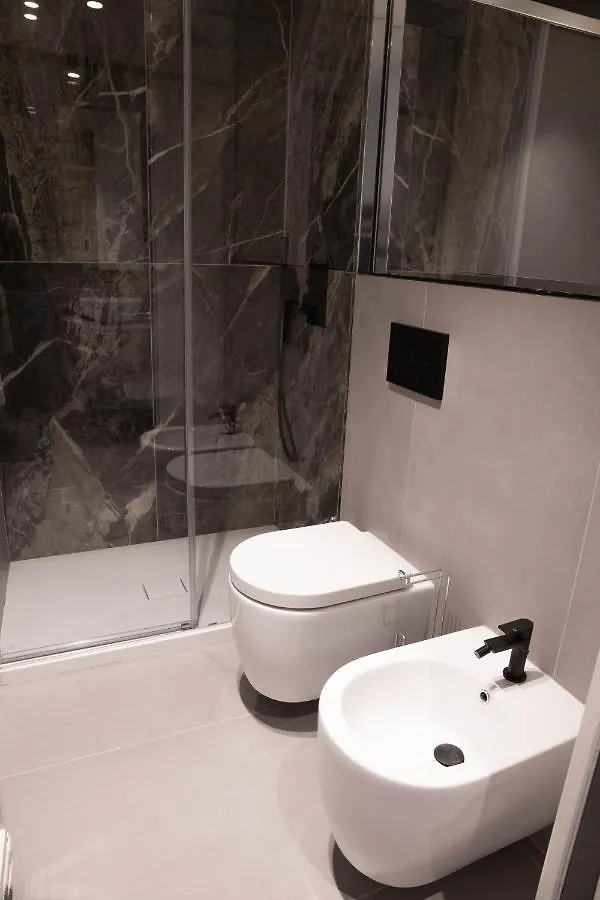 Apartment Exclusive Retreat Few Steps From Duomo - Apt 1 Milan