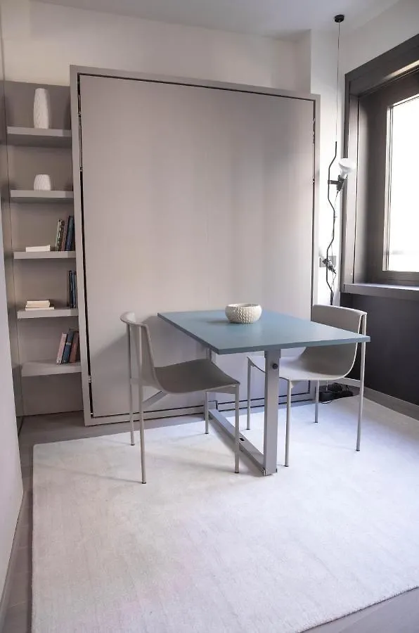 Exclusive Retreat Few Steps From Duomo - Apt 1 Milan Apartment